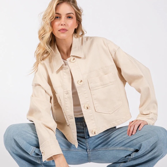 Levi's Jackets & Blazers - Levi Cropped Denim Cream Chore Jacket
